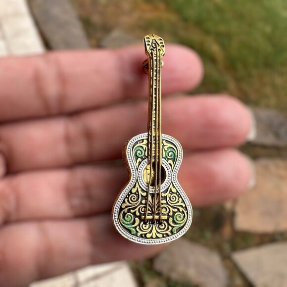 VTG Damascene Spain Guitar Brooch Pin 2" Gold Tone Green‎ White Ornate Music - Picture 3 of 8